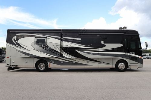2021 Tiffin Motor Homes Allegro Bus 40IP