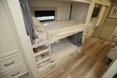 2026 Tiffin Motor Homes Byway 38BL