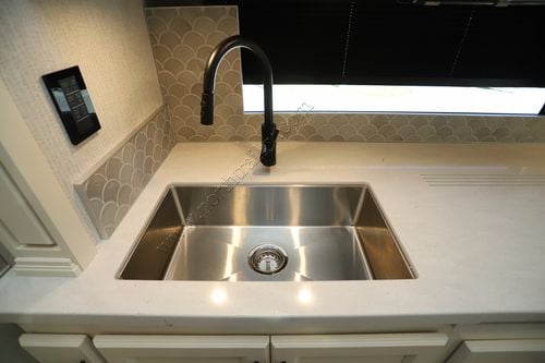 2026 Tiffin Motor Homes Byway 38BL