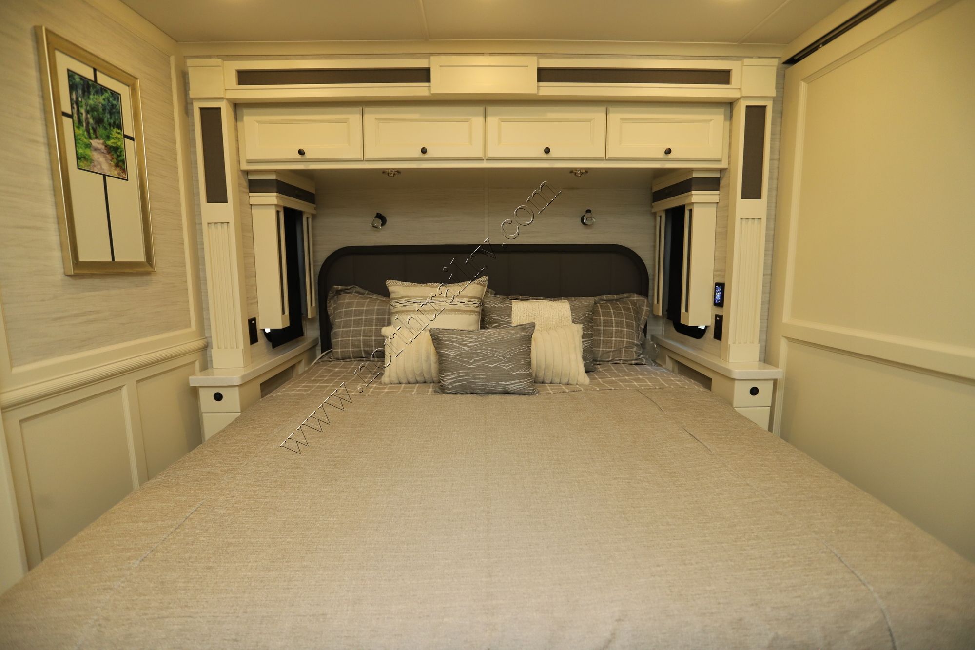 New 2026 Tiffin Motor Homes Allegro Red 37BA Class A  For Sale