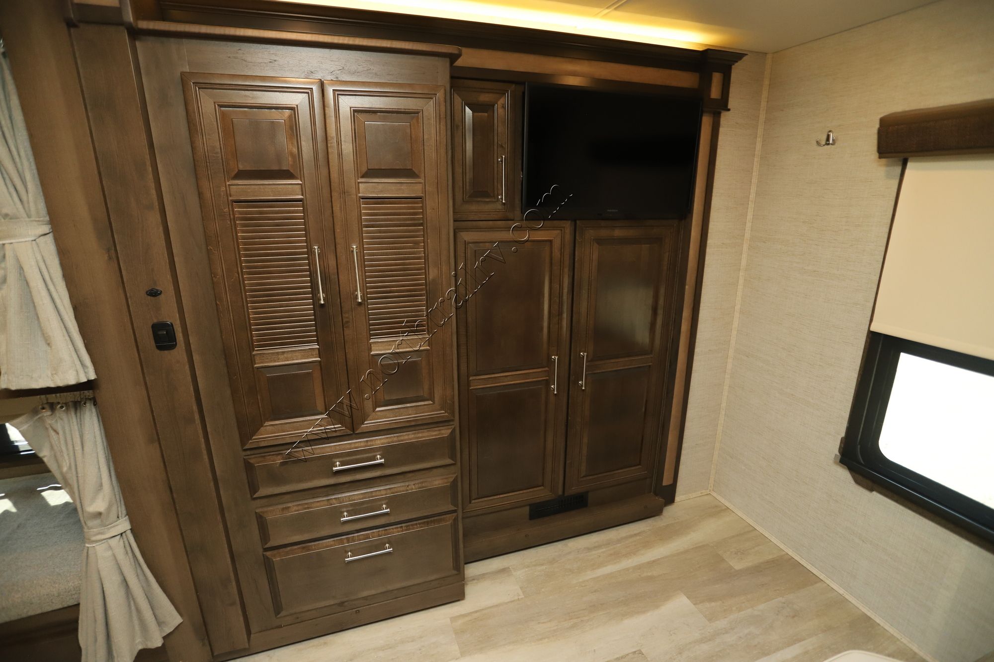 Used 2021 Entegra Accolade 37L Super C  For Sale