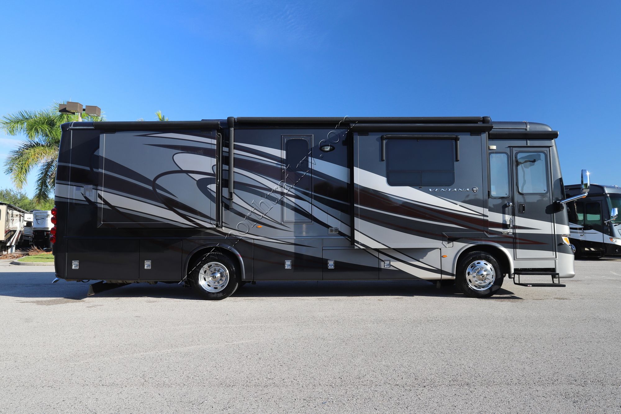 Used 2018 Newmar Ventana 3407 Class A  For Sale
