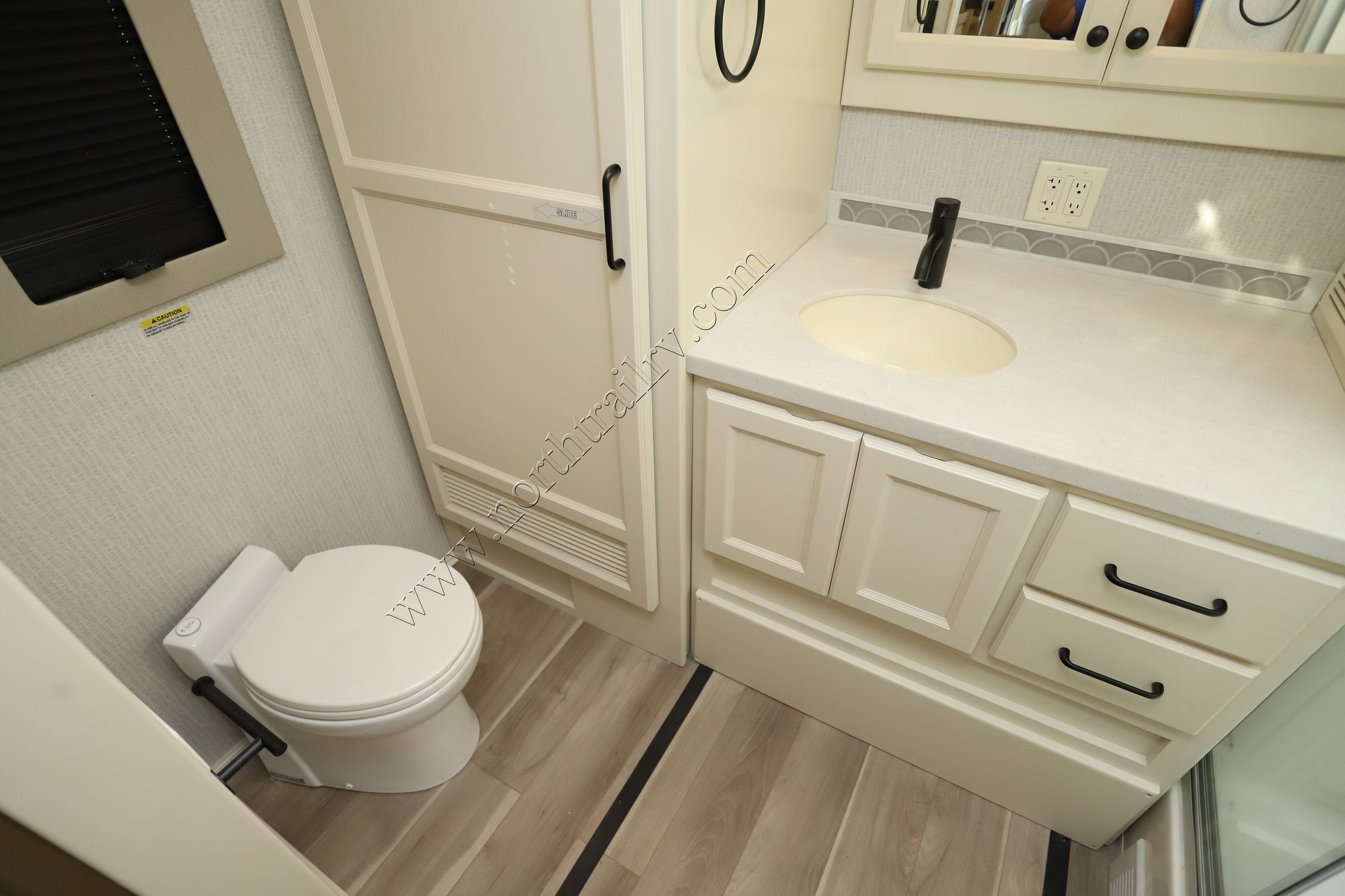 New 2026 Tiffin Motor Homes Byway 38BL Class C  For Sale