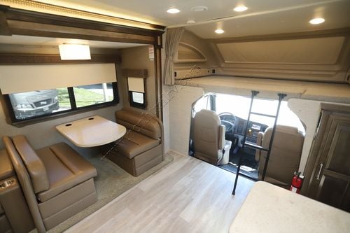 2021 Entegra Accolade 37L