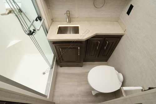 2021 Entegra Accolade 37L