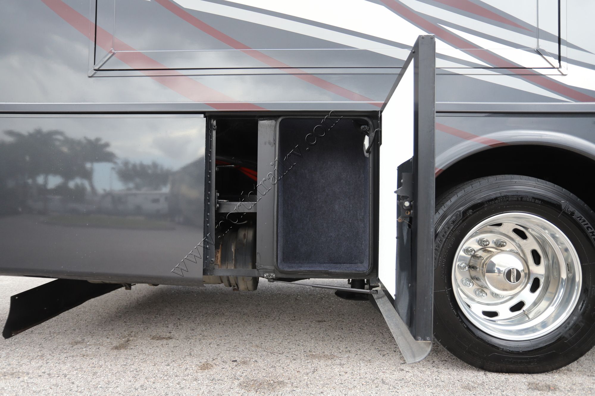 Used 2018 Newmar Ventana 3407 Class A  For Sale