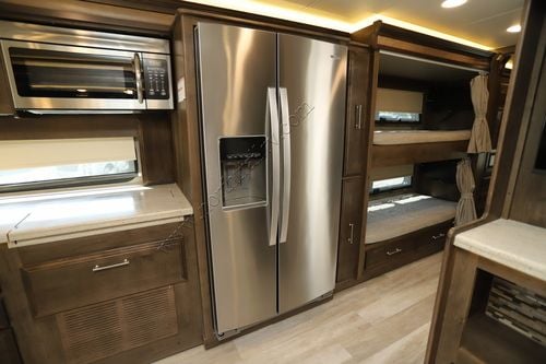 2021 Entegra Accolade 37L