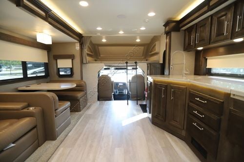 2021 Entegra Accolade 37L