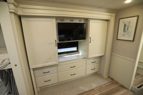 2026 Tiffin Motor Homes Byway 38BL