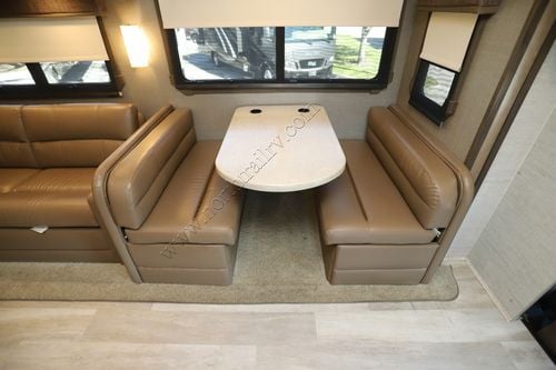 2021 Entegra Accolade 37L