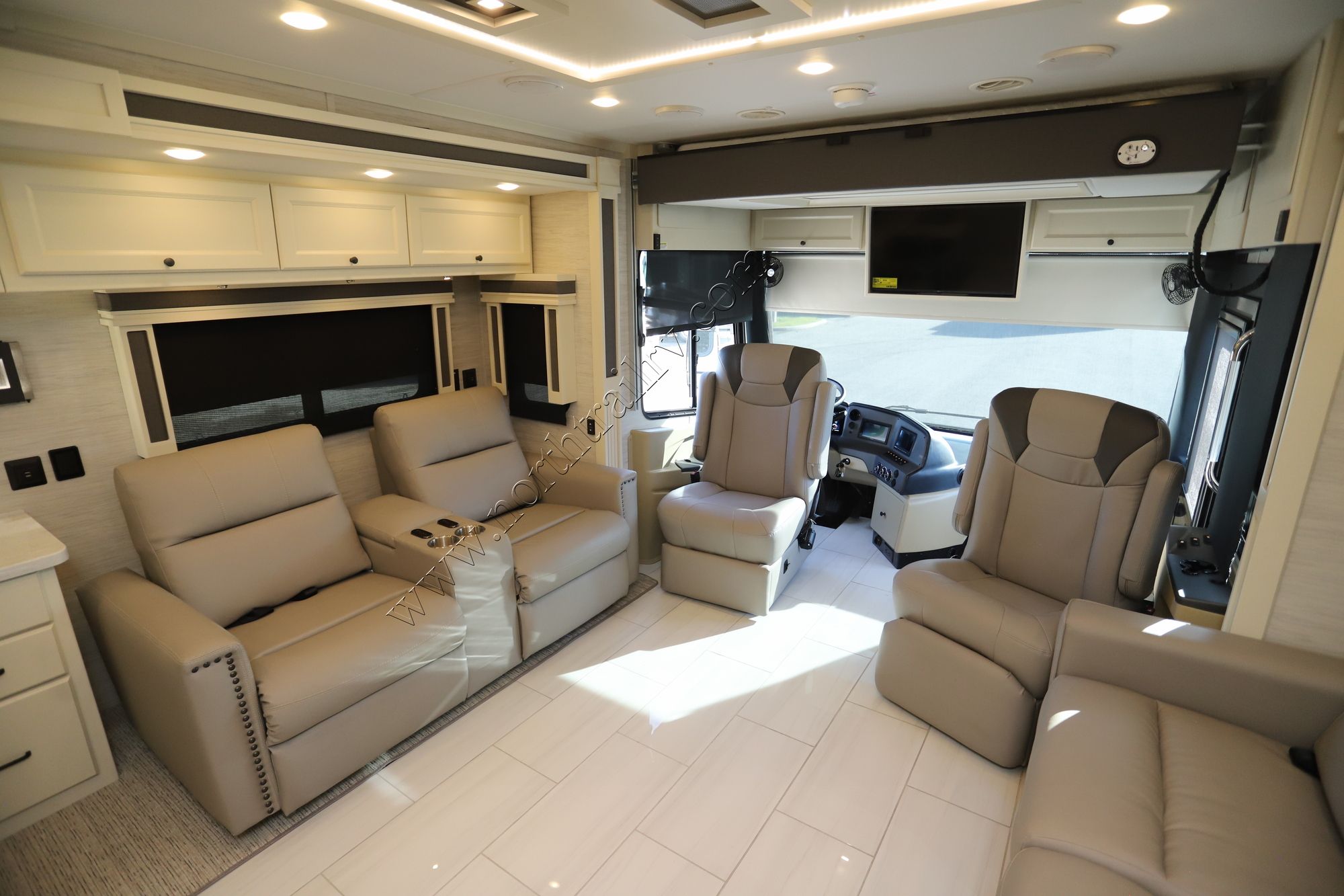 New 2026 Tiffin Motor Homes Allegro Red 37BA Class A  For Sale