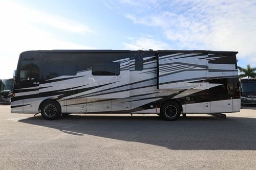 2026 Tiffin Motor Homes Allegro Red 37BA