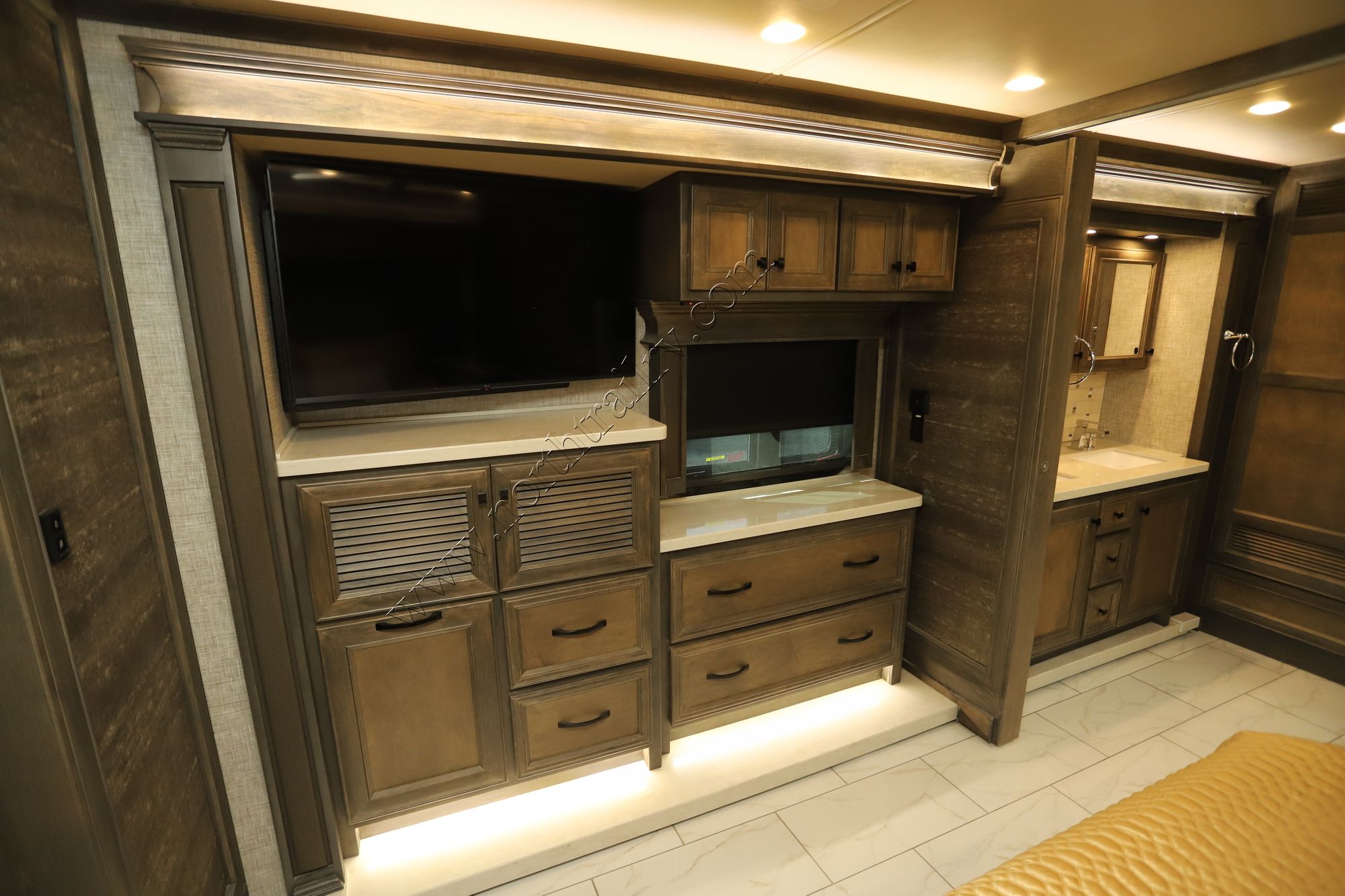 Used 2023 Tiffin Motor Homes Phaeton 40IH Class A  For Sale