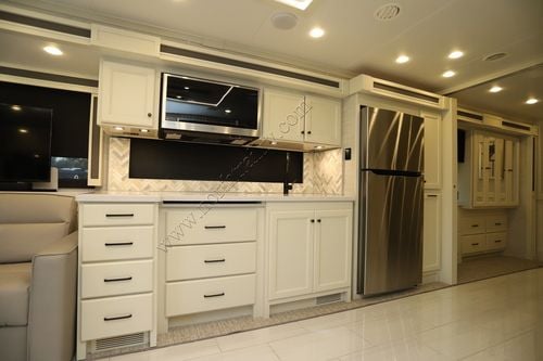 2026 Tiffin Motor Homes Allegro Red 37BA