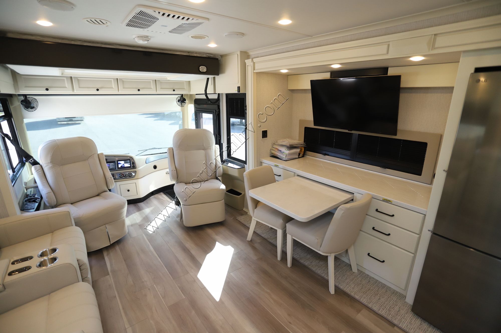 New 2026 Tiffin Motor Homes Byway 38BL Class C  For Sale