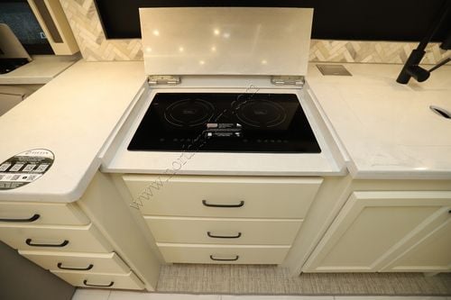 2026 Tiffin Motor Homes Allegro Red 37BA