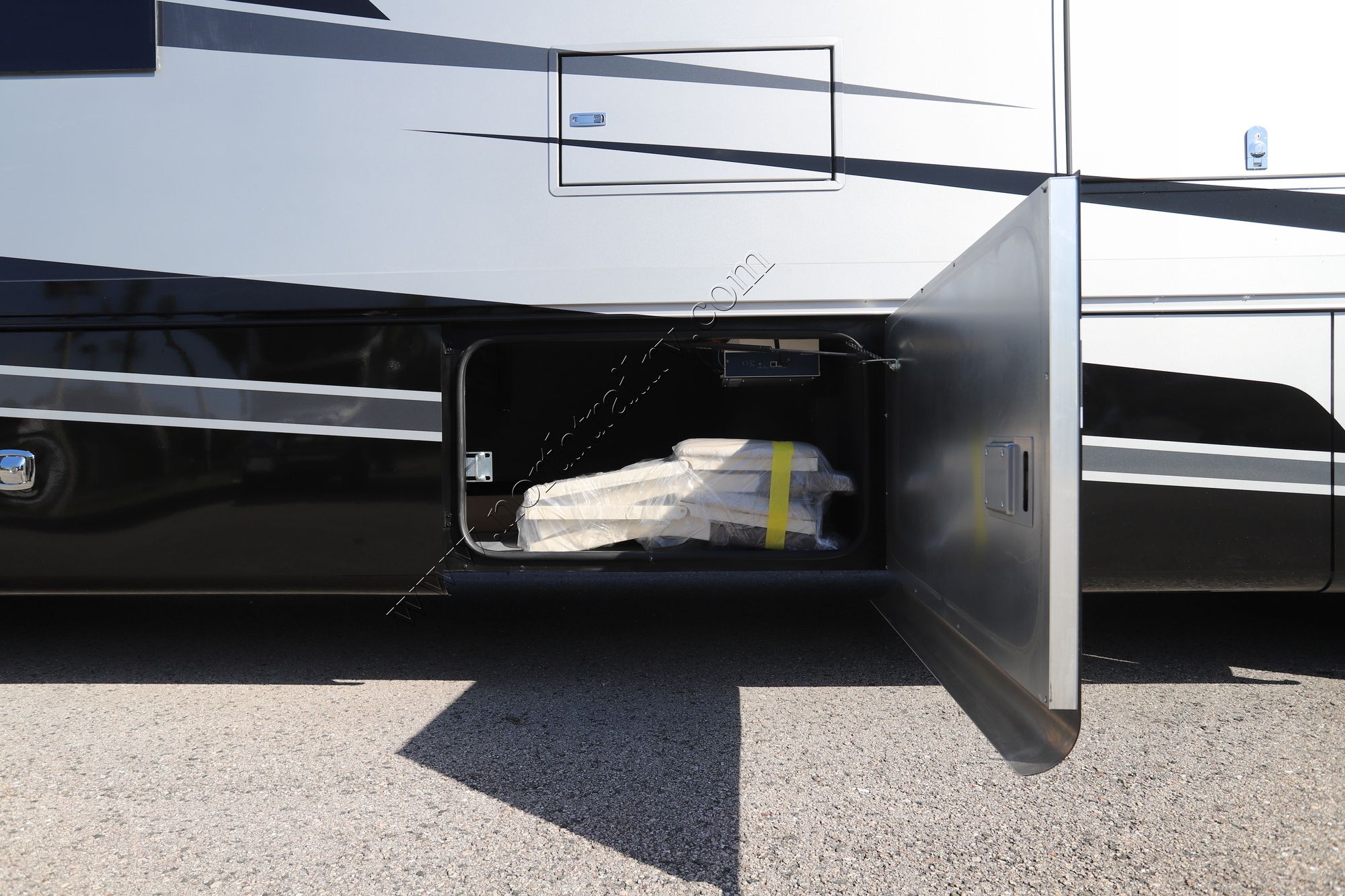 New 2026 Tiffin Motor Homes Byway 38BL Class C  For Sale