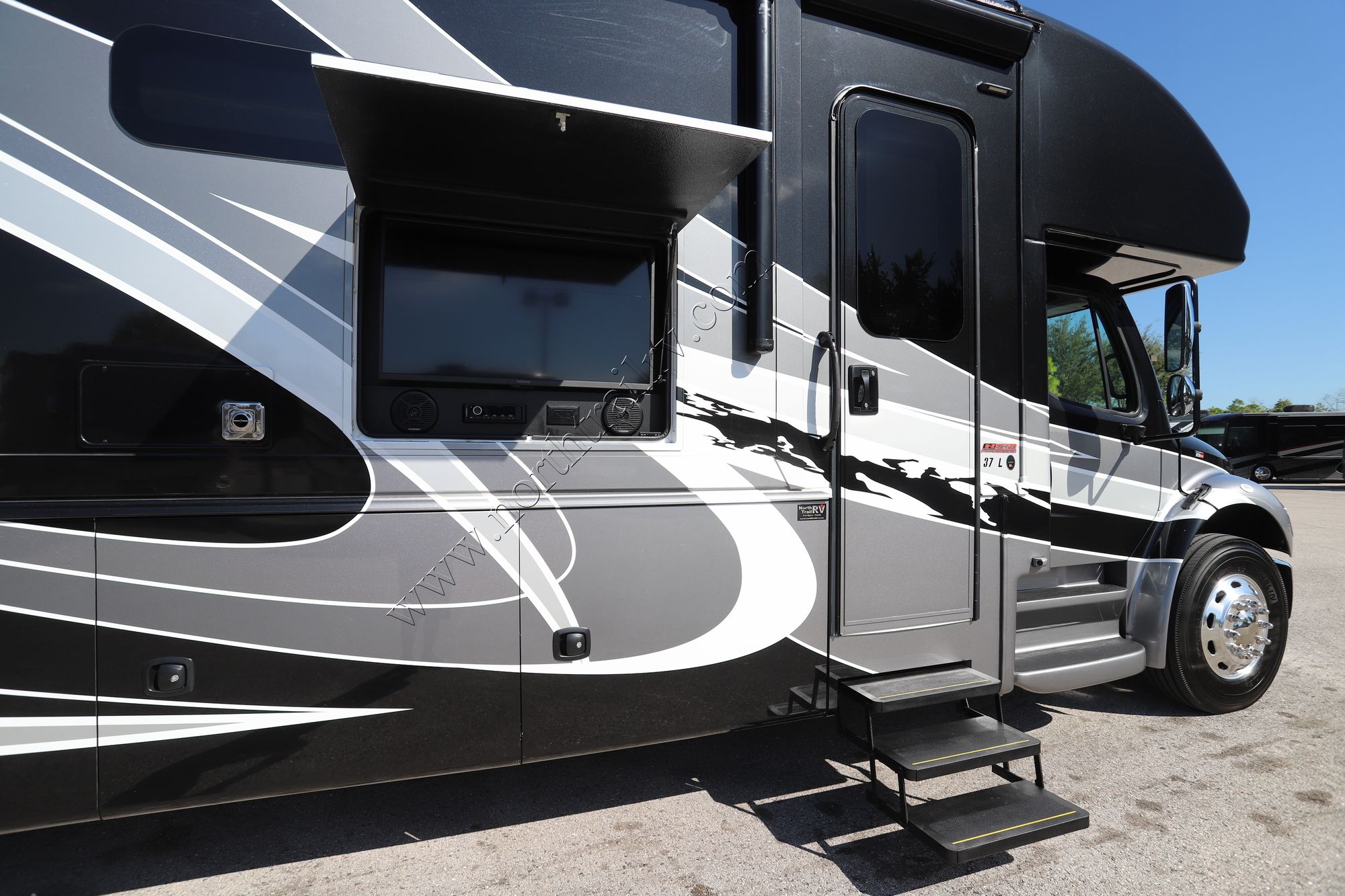 Used 2021 Entegra Accolade 37L Super C  For Sale