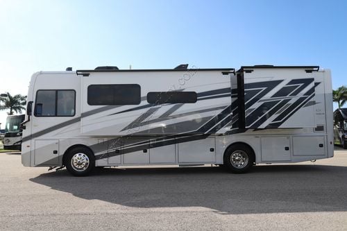 2024 Holiday Rambler Nautica 33TL