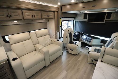 2024 Holiday Rambler Nautica 33TL