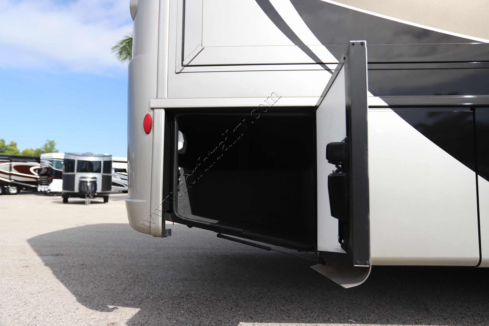 Used 2019 Newmar Baystar 3124 Class A  For Sale