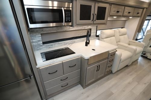 2024 Holiday Rambler Nautica 33TL