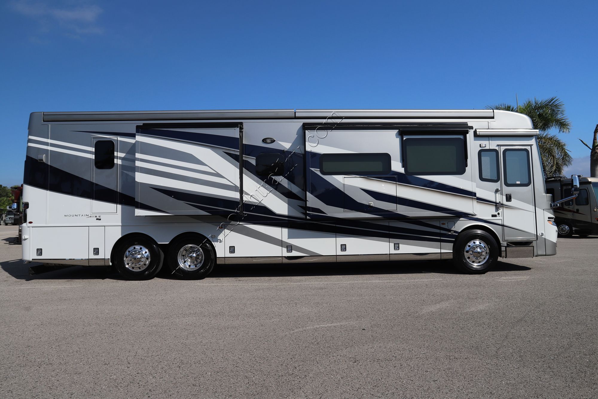 New 2026 Newmar Mountain Aire 4118 Class A  For Sale