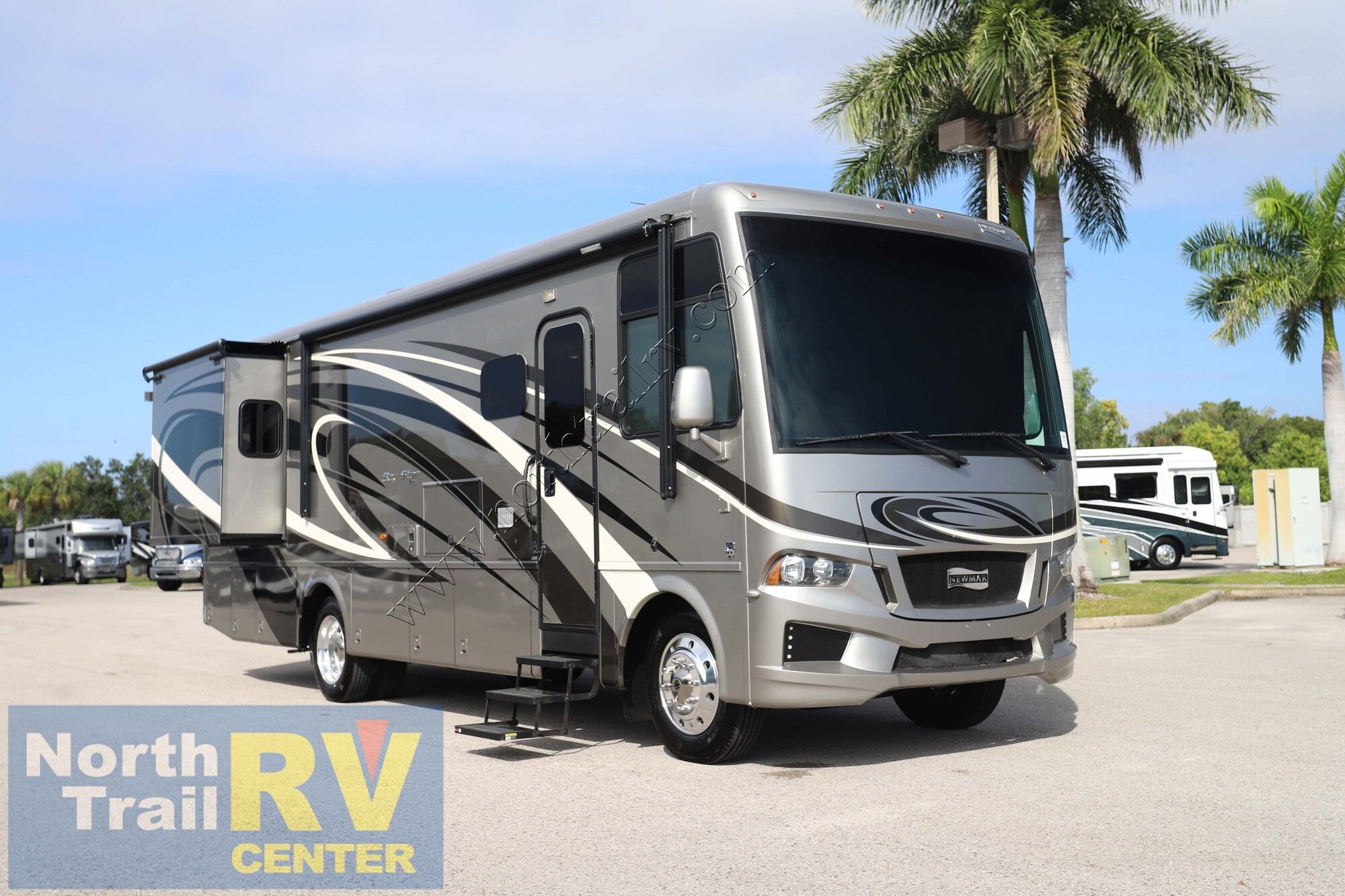 Used 2019 Newmar Baystar 3124 Class A  For Sale