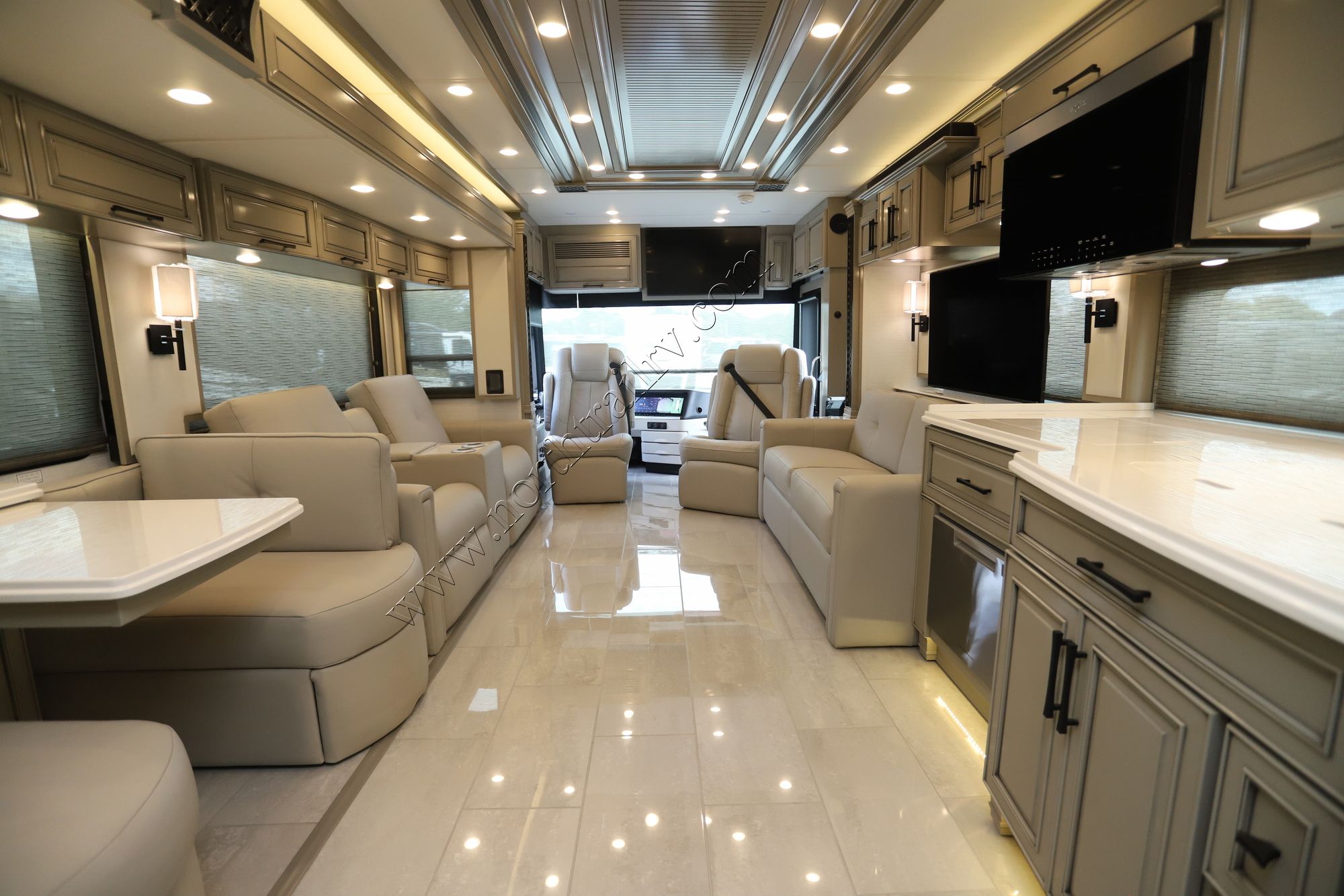 New 2026 Newmar London Aire 4595 Class A  For Sale