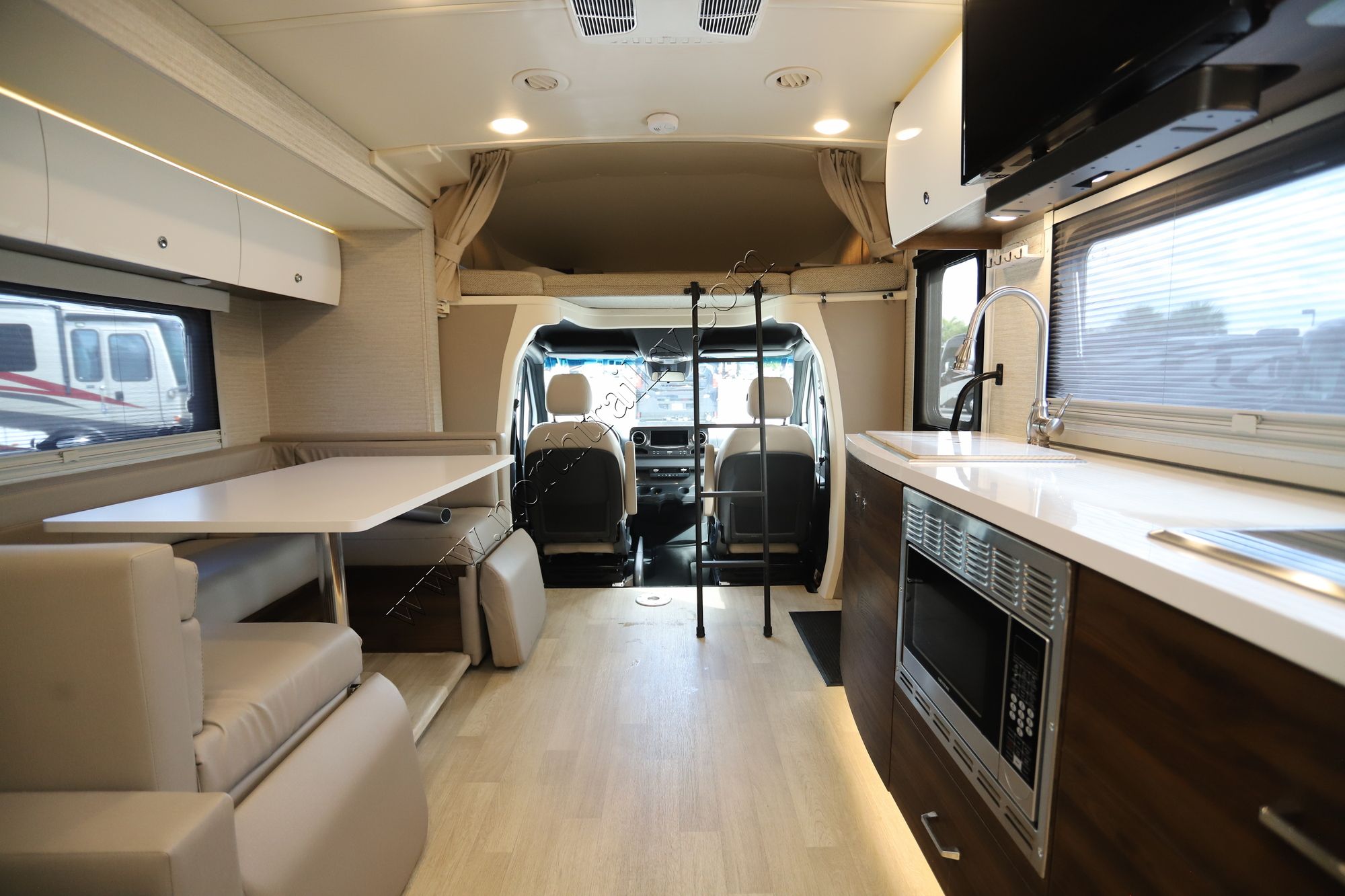Used 2024 Winnebago View 24D Class C  For Sale