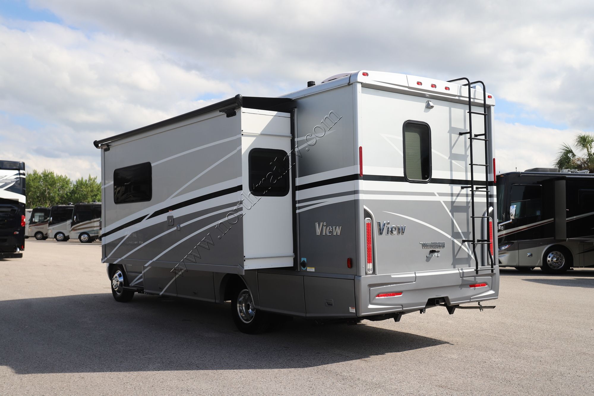 Used 2024 Winnebago View 24D Class C  For Sale