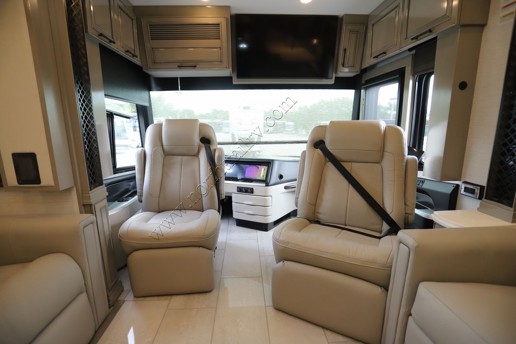New 2026 Newmar London Aire 4595 Class A  For Sale