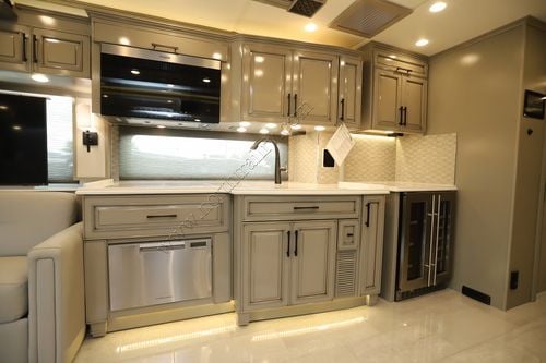 2026 Newmar London Aire 4595 Class A