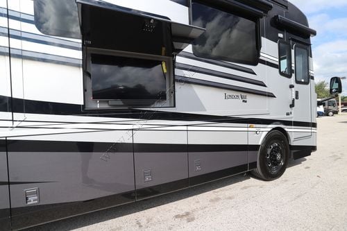 2026 Newmar London Aire 4595 Class A