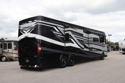 2026 Newmar London Aire 4595 Class A