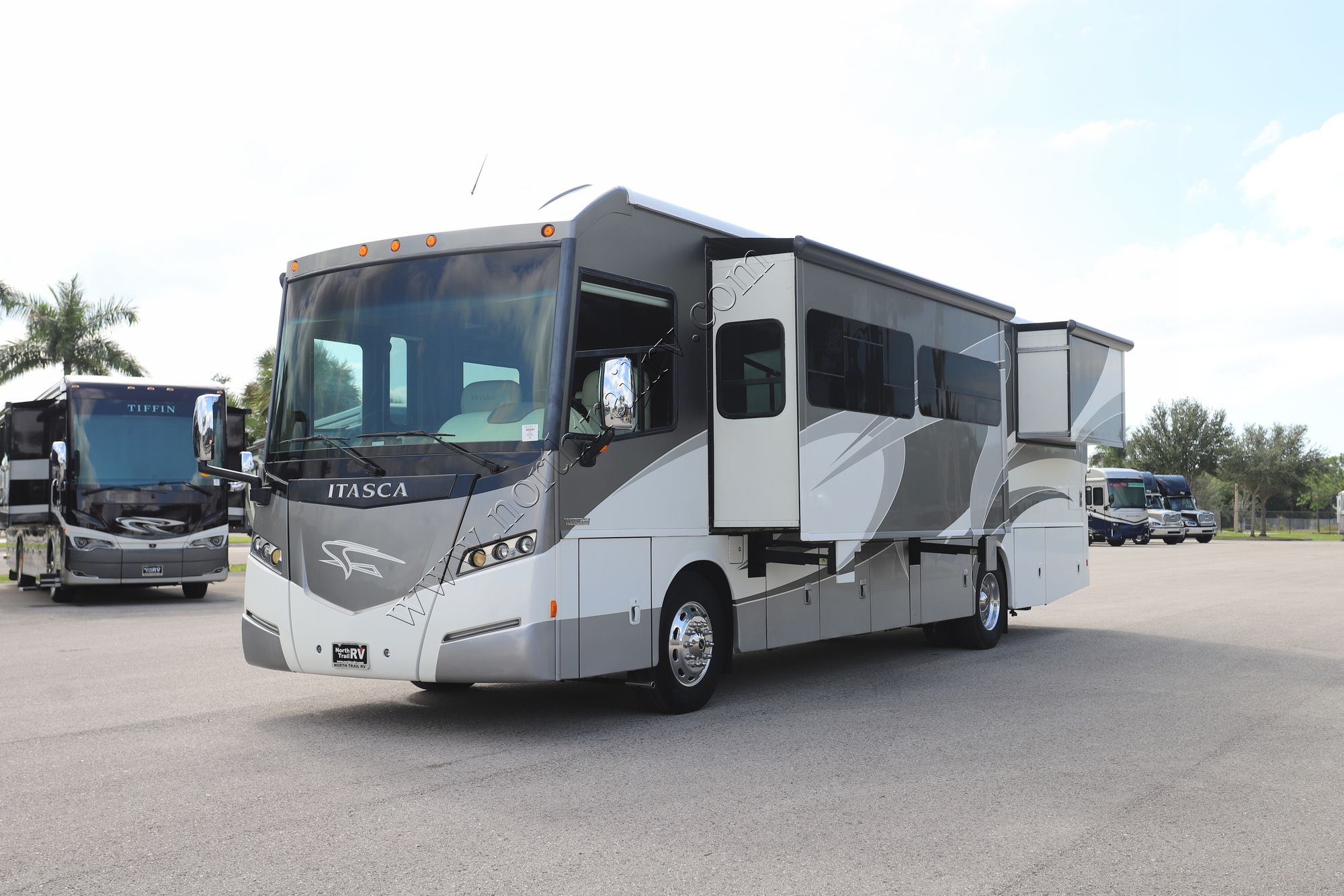 Used 2015 Itasca Meridian 36M Class A  For Sale