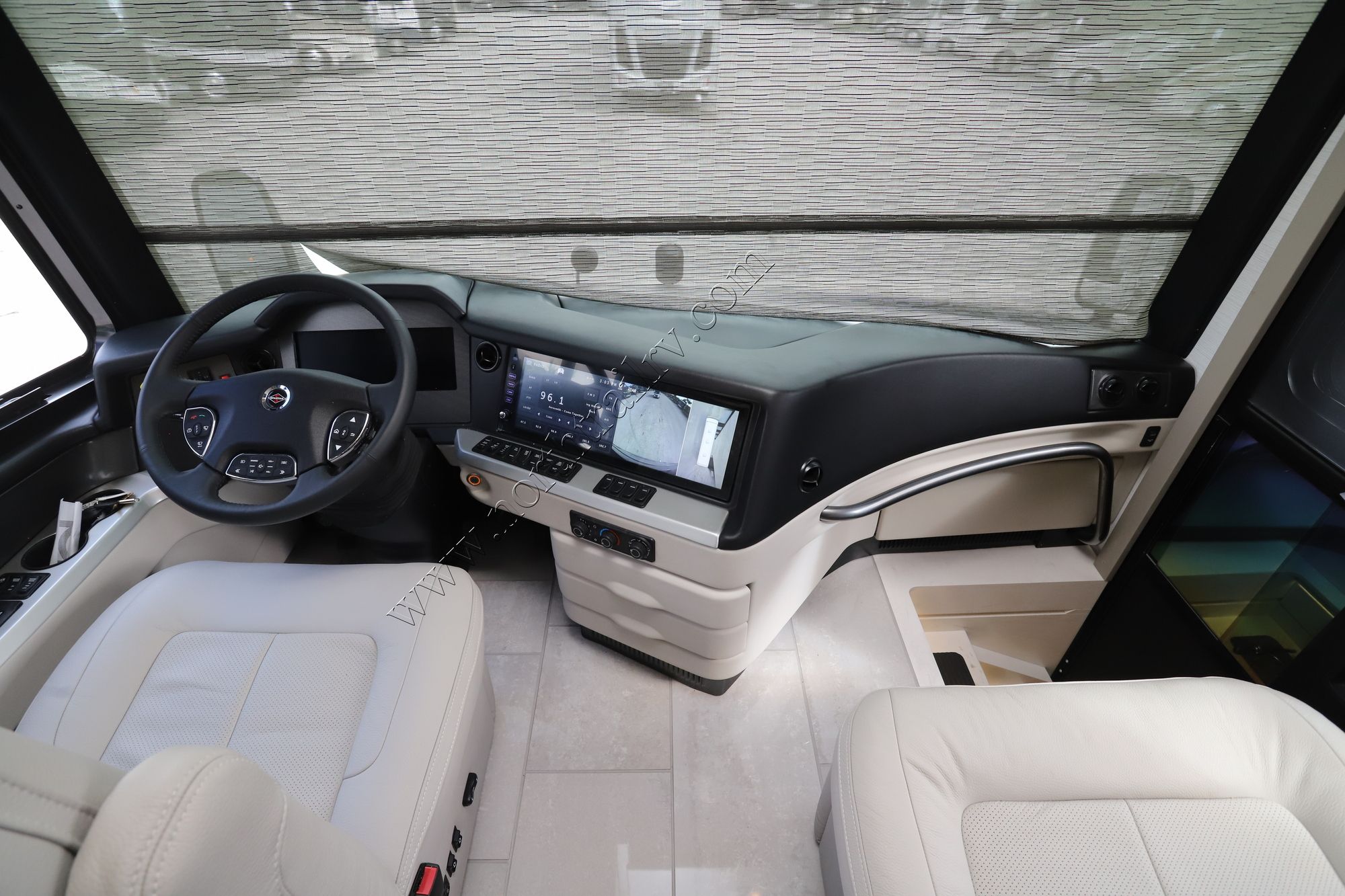 New 2026 Newmar London Aire 4595 Class A  For Sale