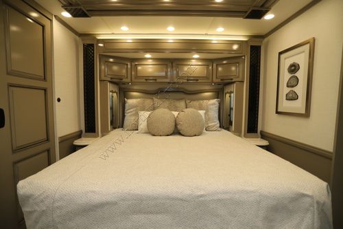 2026 Newmar London Aire 4595 Class A