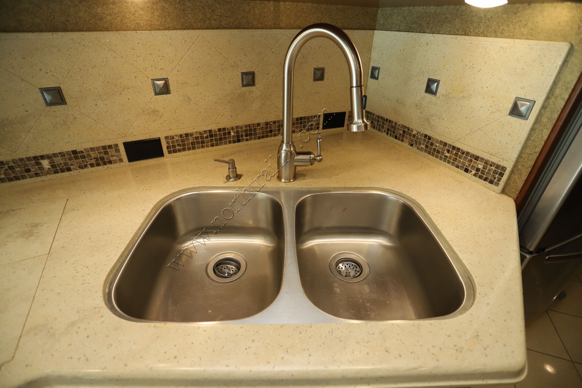 Used 2015 Itasca Meridian 36M Class A  For Sale