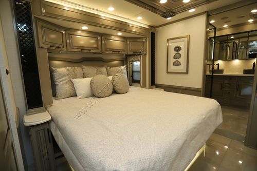 2026 Newmar London Aire 4595 Class A