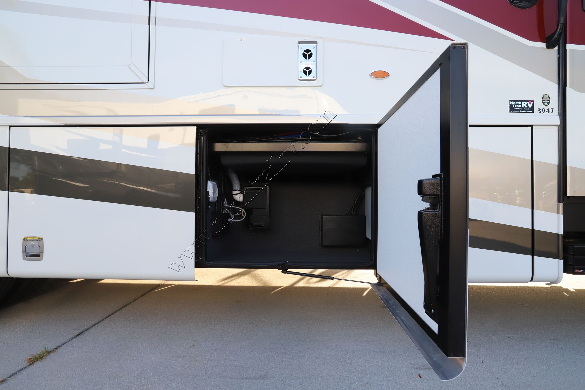 New 2026 Newmar Canyon Star 3947 Class A  For Sale