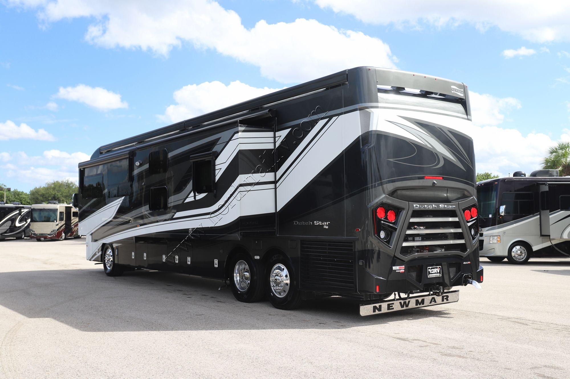 New 2026 Newmar Dutch Star 4340 Class A  For Sale