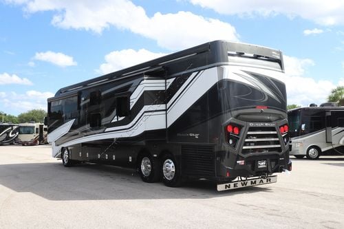 2026 Newmar Dutch Star 4340