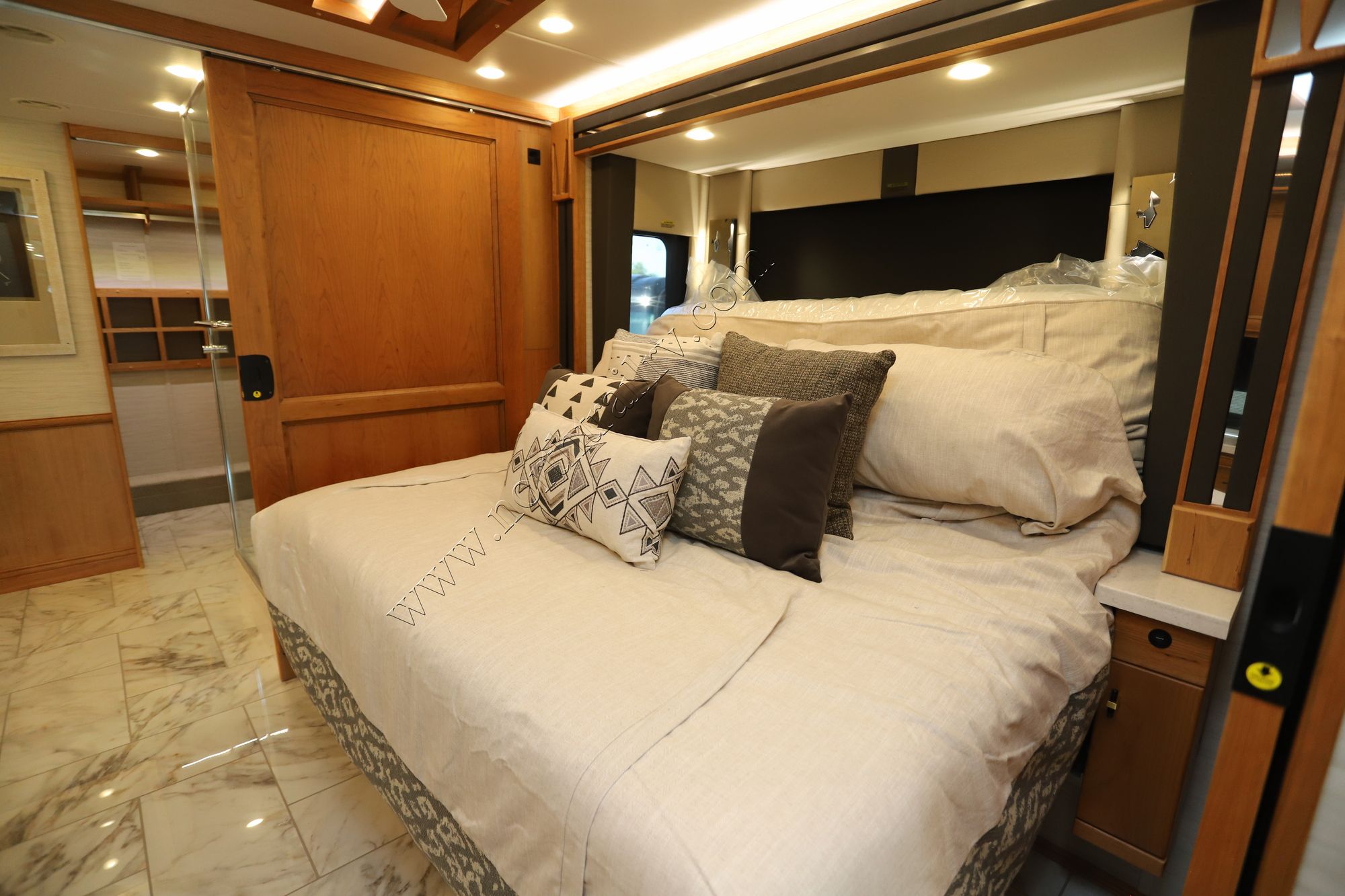 New 2026 Tiffin Motor Homes Allegro Bus 45OPP Class A  For Sale