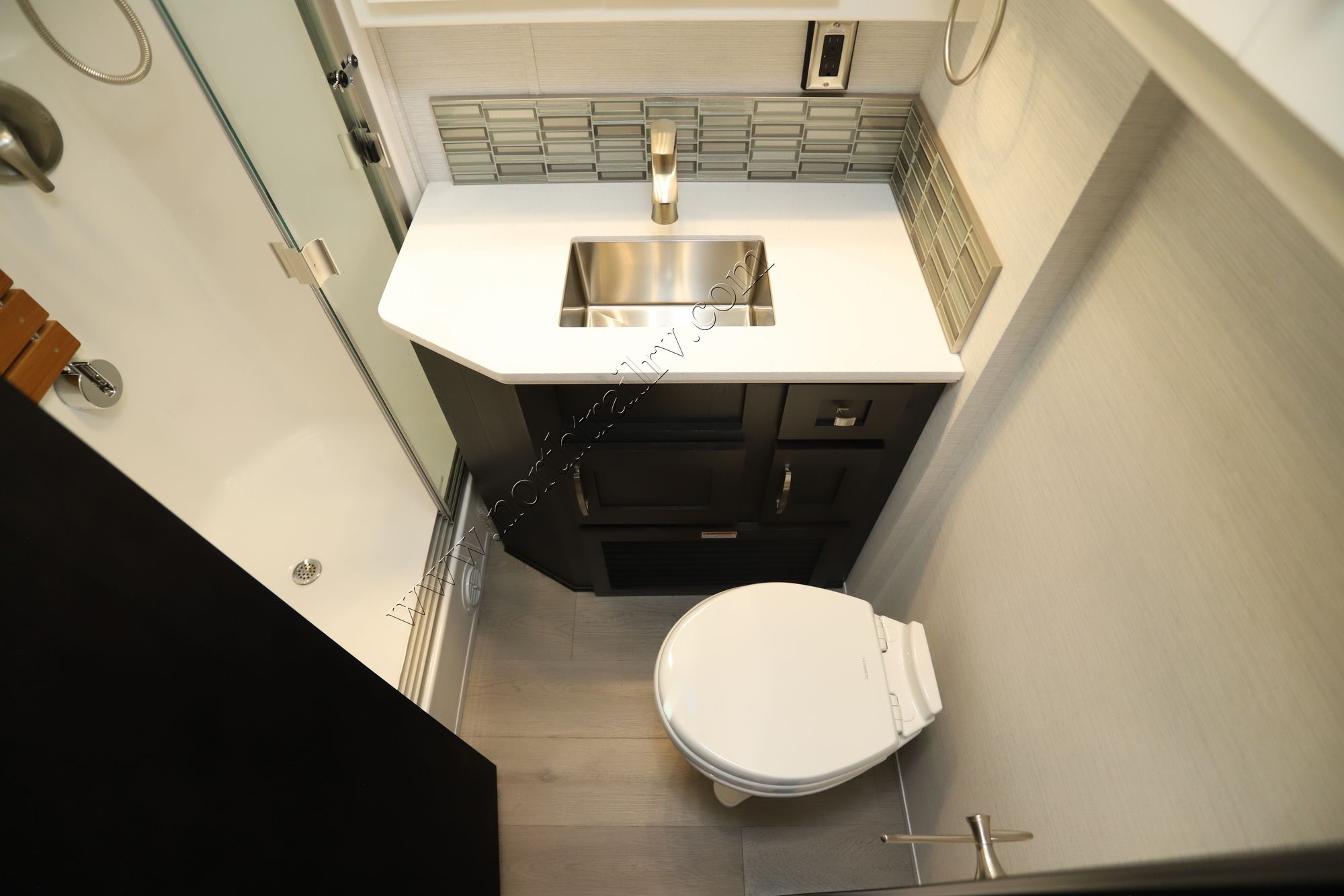 New 2026 Newmar Canyon Star 3947 Class A  For Sale