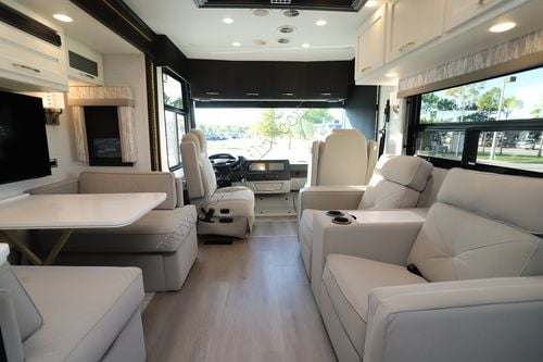 2026 Newmar Canyon Star 3947