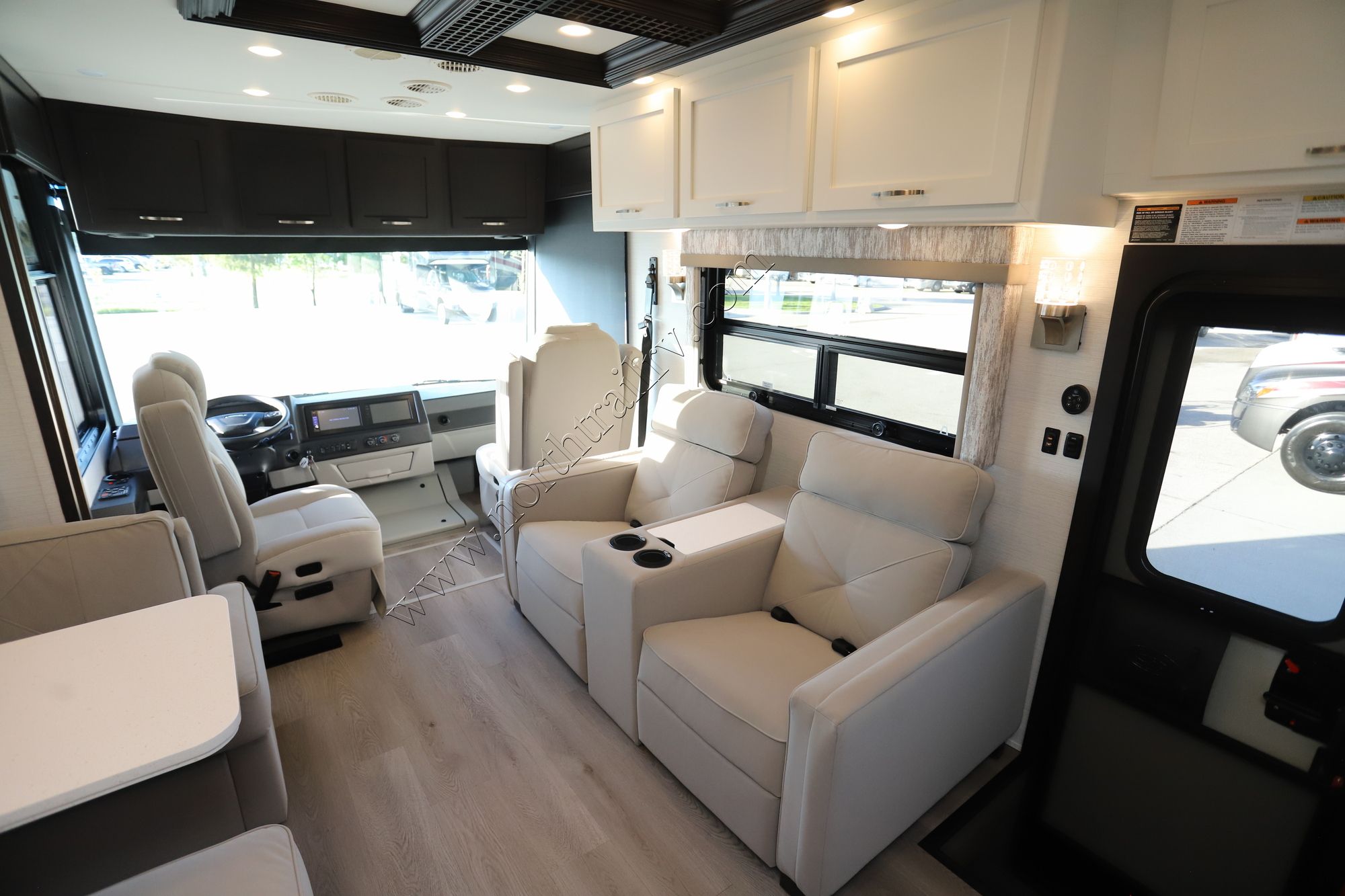 New 2026 Newmar Canyon Star 3947 Class A  For Sale