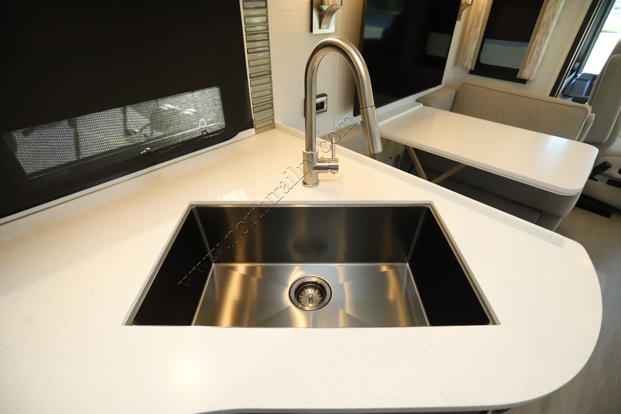 New 2026 Newmar Canyon Star 3947 Class A  For Sale