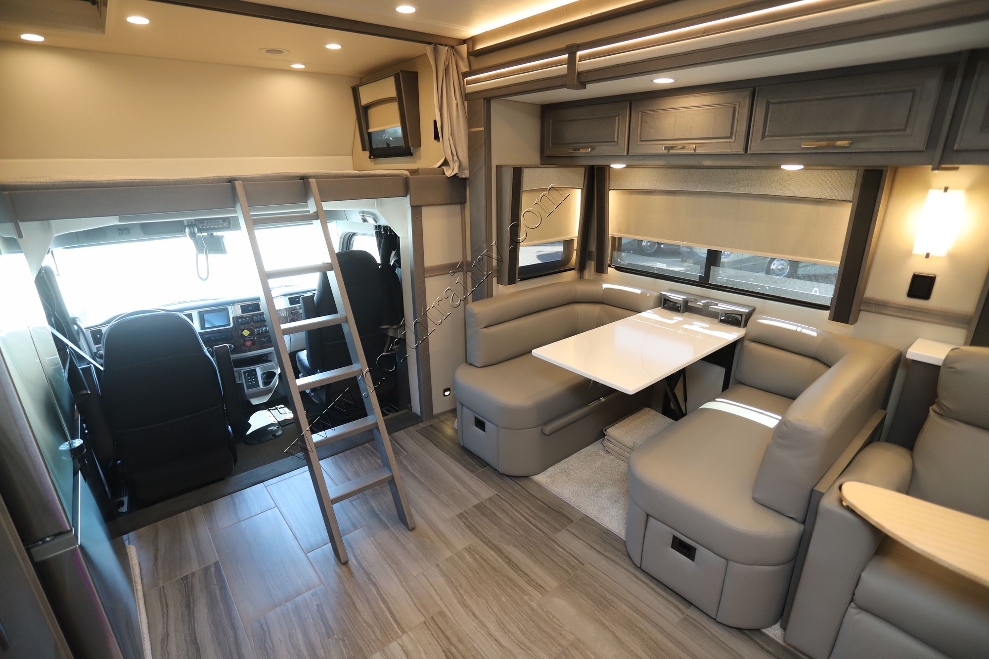 New 2026 Renegade Rv Classic 43CMD Super C  For Sale