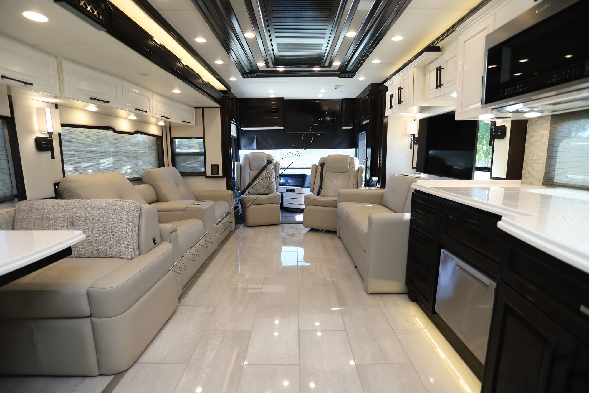 Used 2025 Newmar London Aire 4551 Class A  For Sale